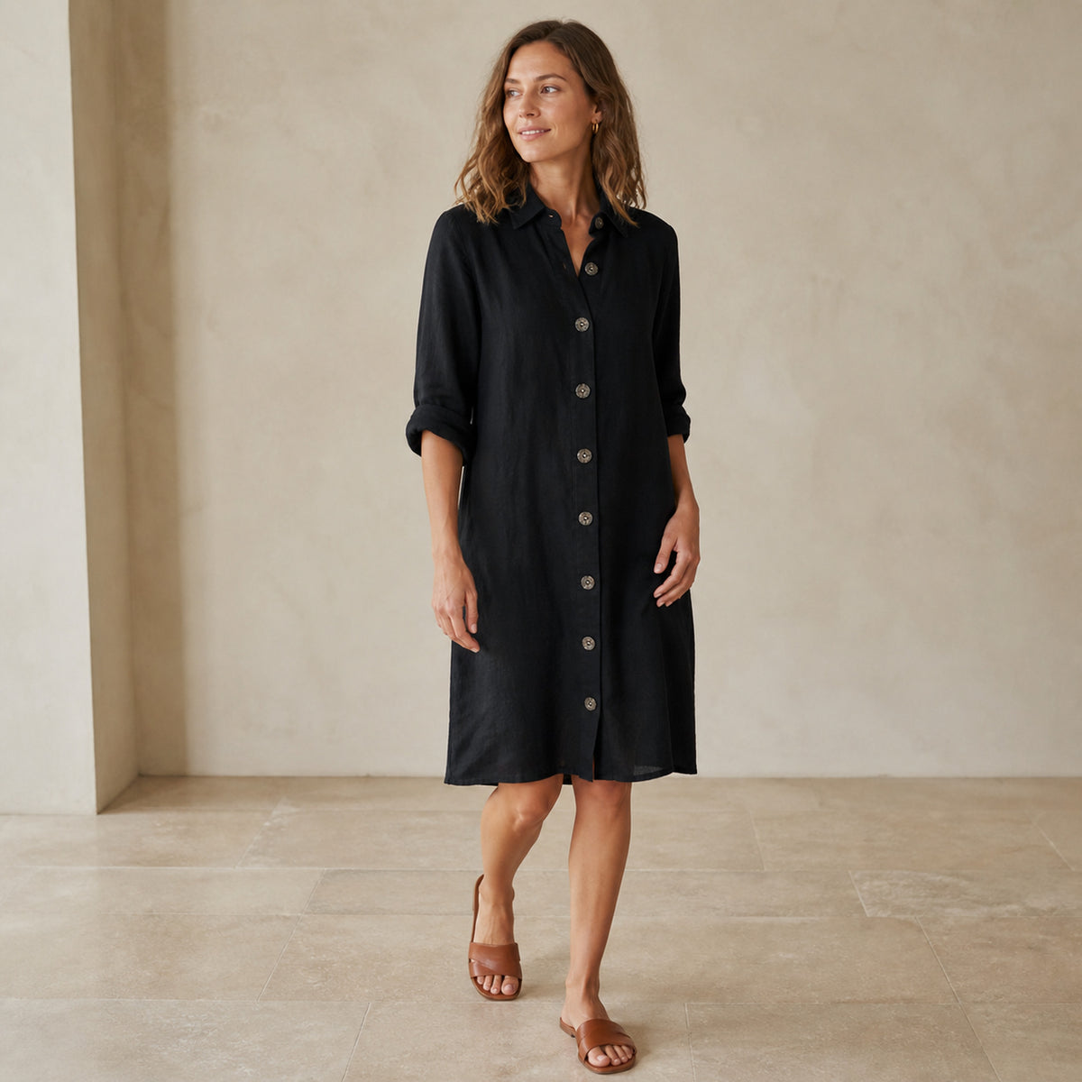 Harriet Linen Shirt Midi in black, three-quarter view