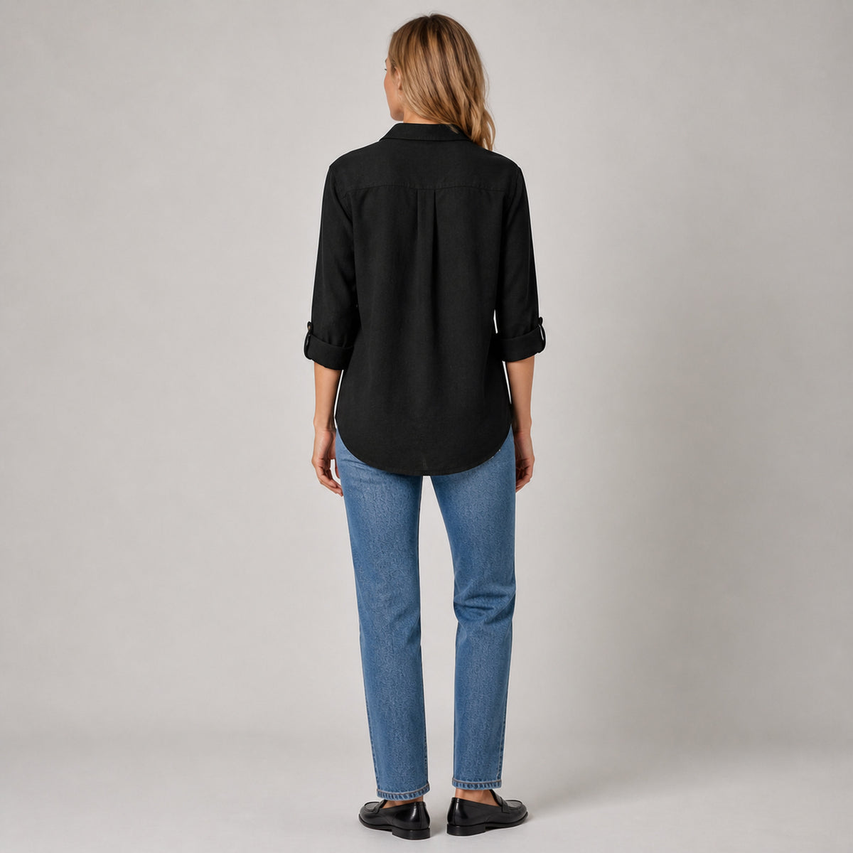Elle Button Shirt in black, back view