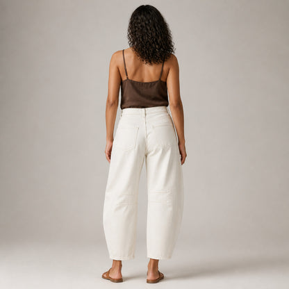 Agnes Barrel Jeans in white, back view