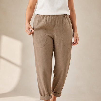 Close-up of the pocket and linen fabric on the Sadie trousers